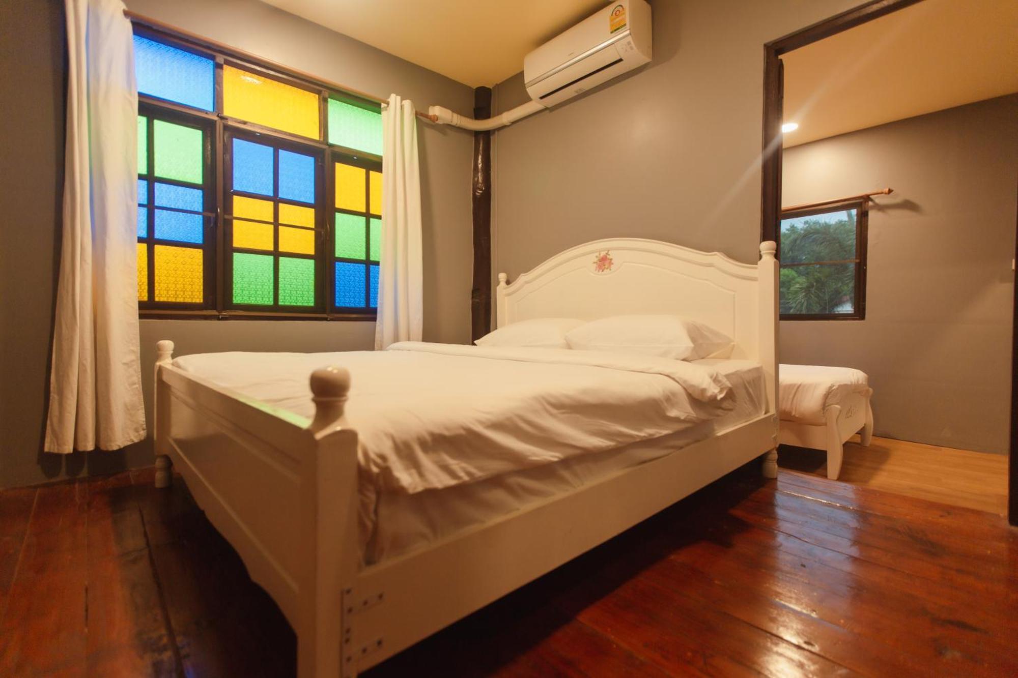 Agga Cnx Hostel Τσιάνγκ Μάι Εξωτερικό φωτογραφία