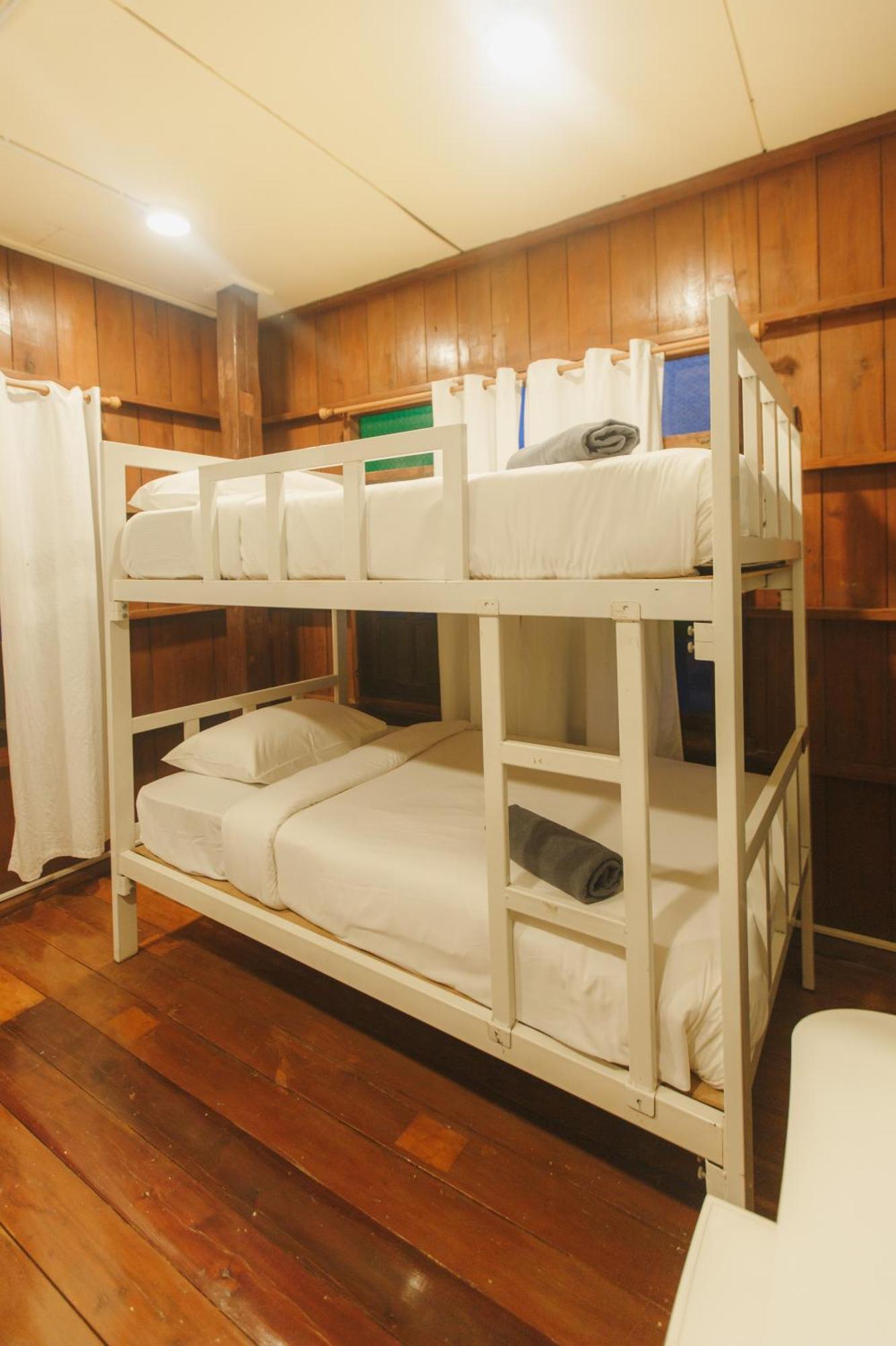 Agga Cnx Hostel Τσιάνγκ Μάι Εξωτερικό φωτογραφία