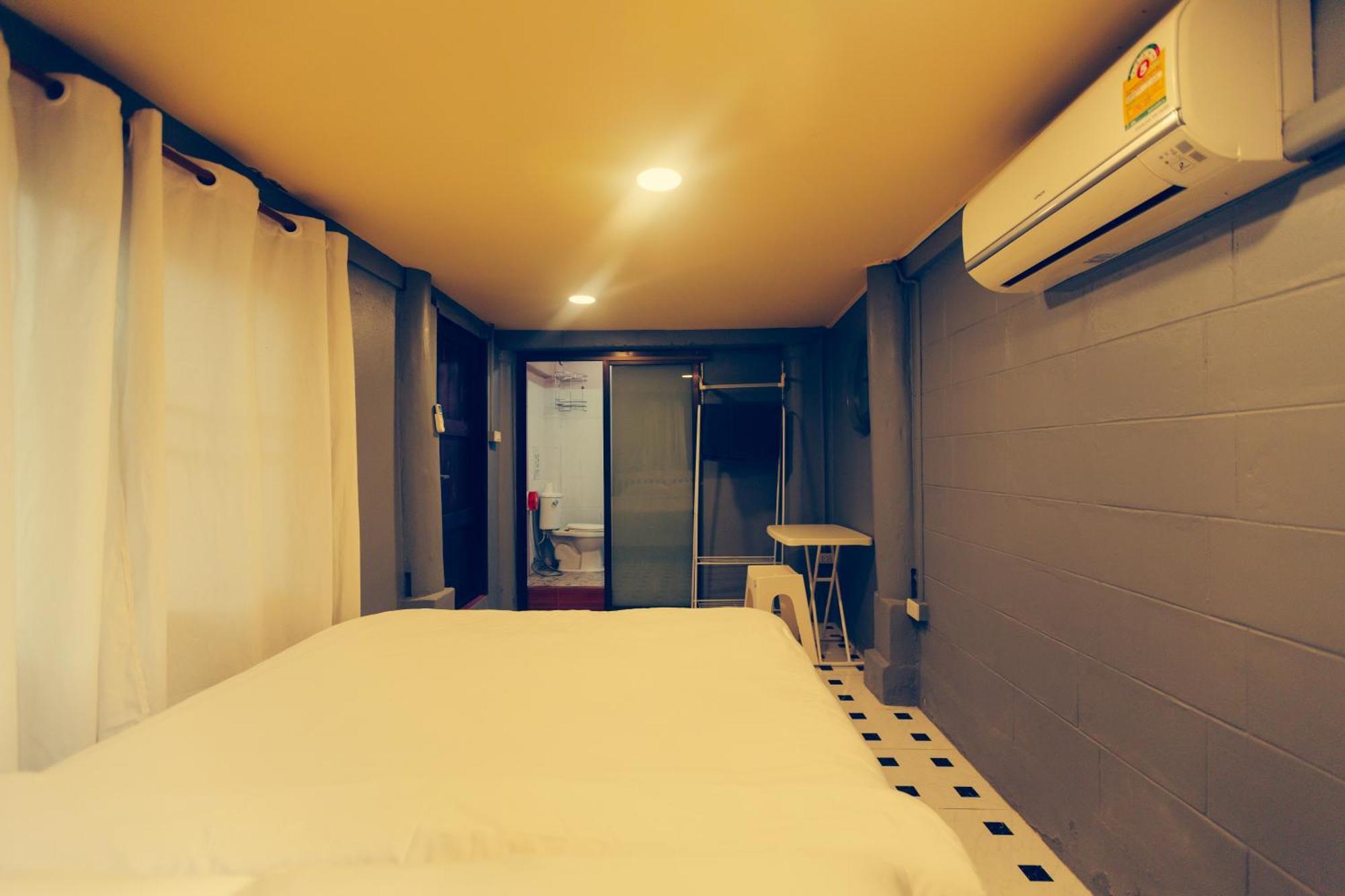 Agga Cnx Hostel Τσιάνγκ Μάι Εξωτερικό φωτογραφία